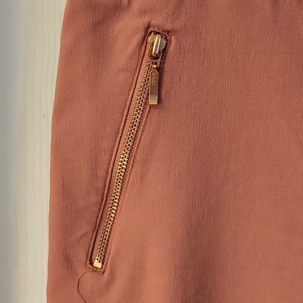 Pink pants - Picture 3 of 8
